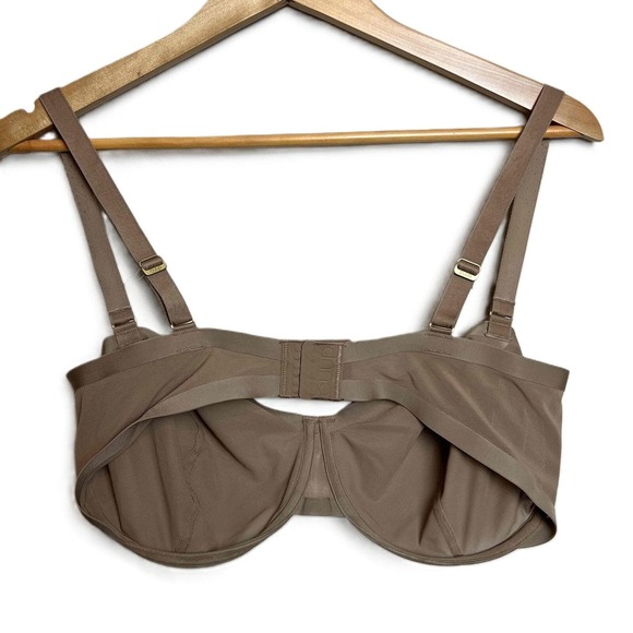CUUP Size 38F Balconette Taupe Ultra-Thin Memory Foam Cups No-Slip - Picture 6 of 9